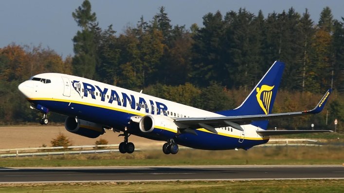 HIT cenowy od Ryanair! Loty krajowe już za 9 zł!